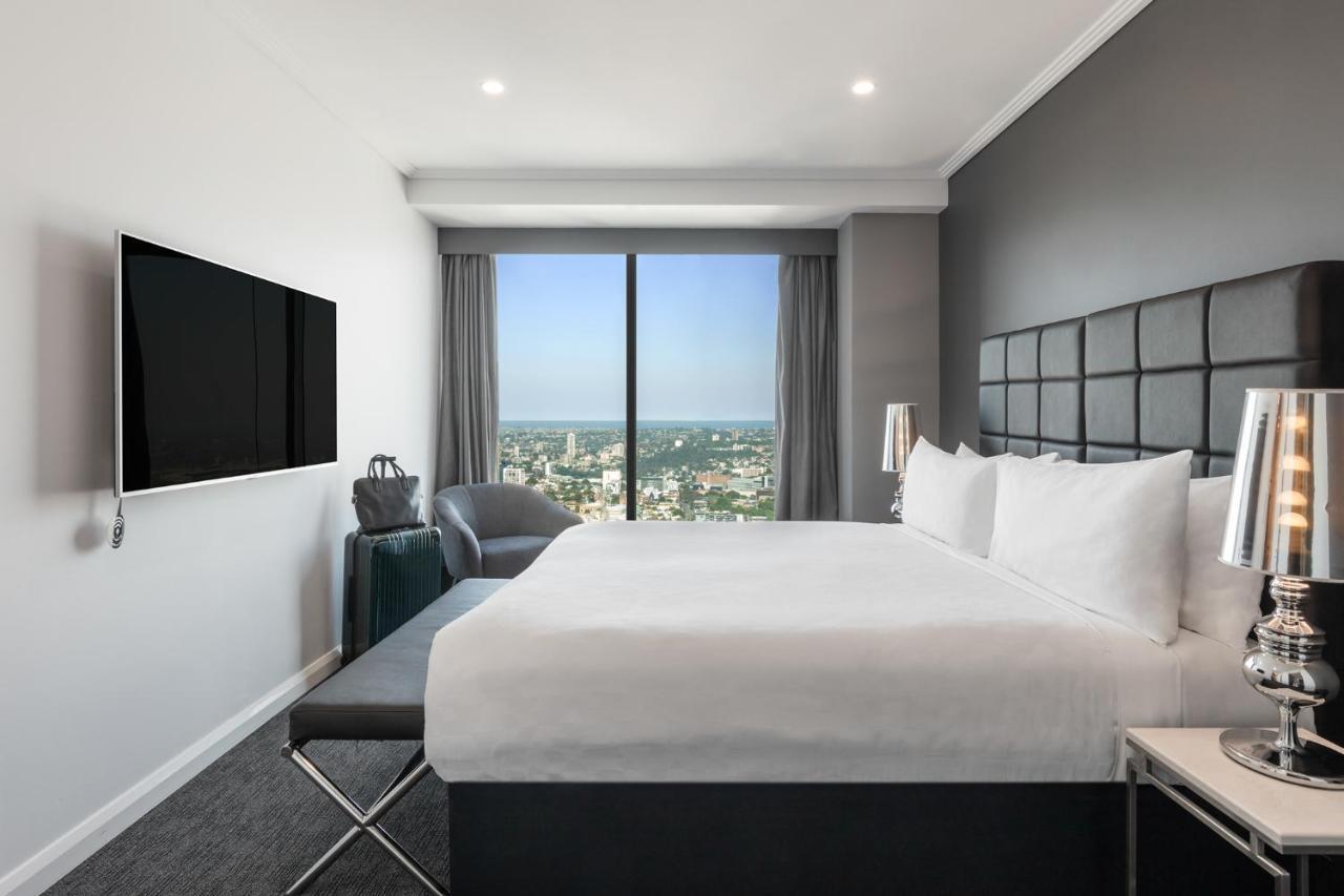 Meriton Suites World Tower, Sydney Exterior photo A bedroom at the hotel