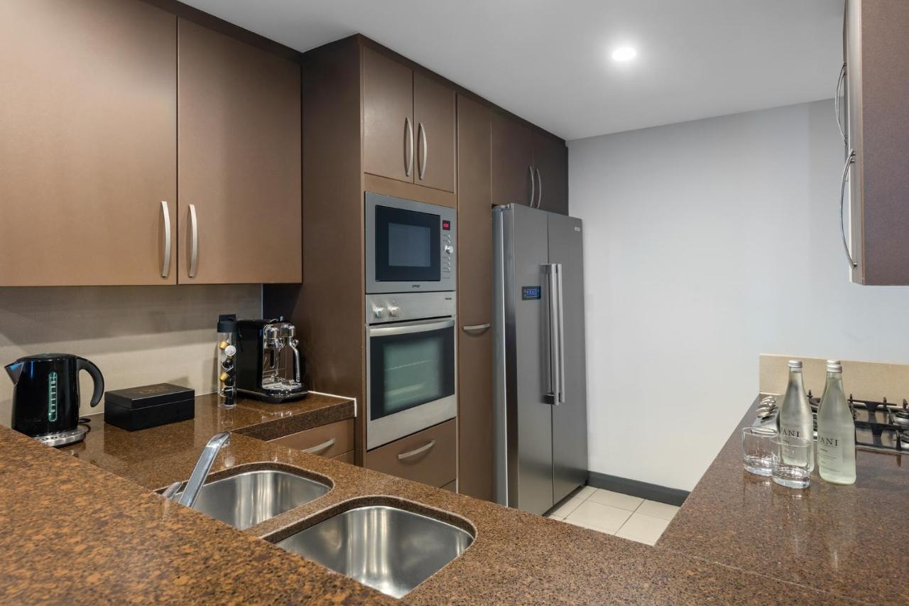 Meriton Suites World Tower, Sydney Exterior photo A kitchen in a serviced apartment