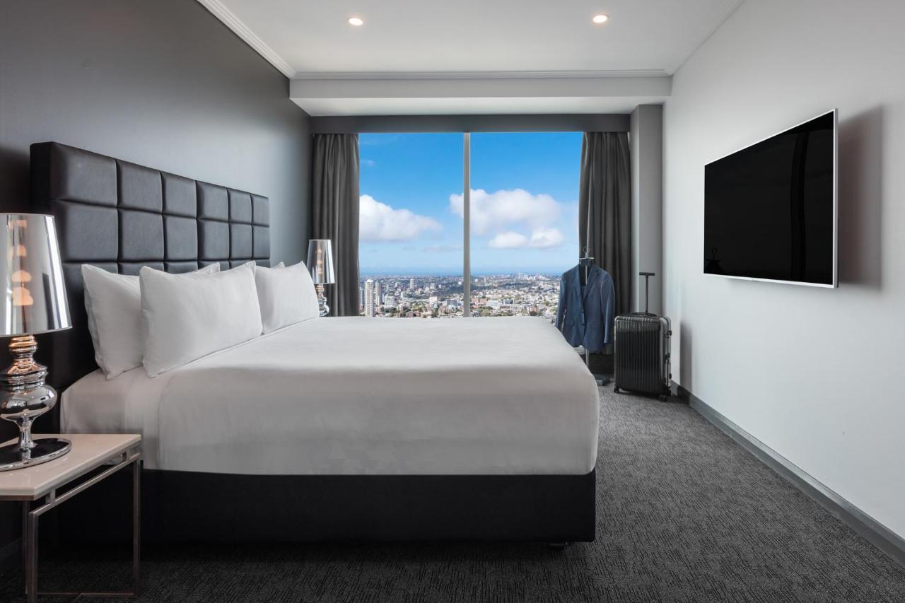 Meriton Suites World Tower, Sydney Exterior photo A bedroom at the hotel