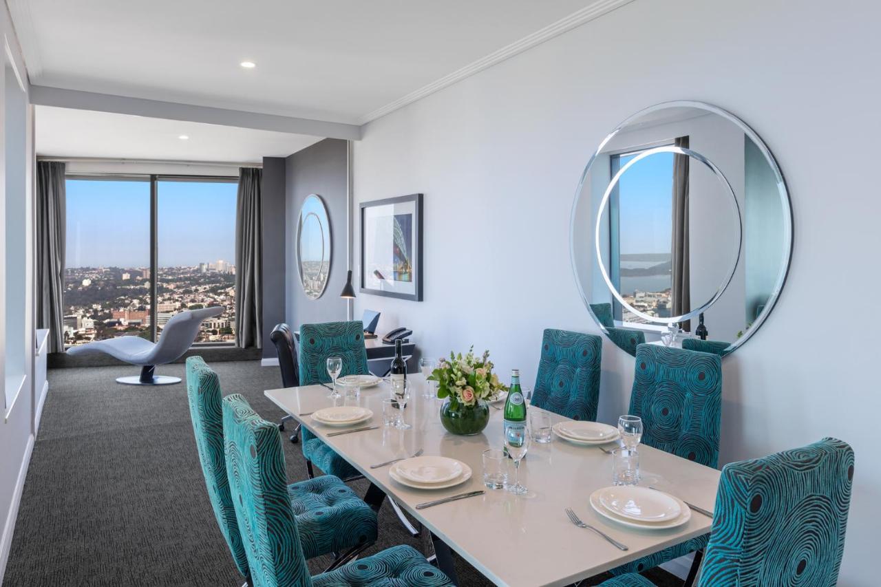 Meriton Suites World Tower, Sydney Exterior photo Dining room