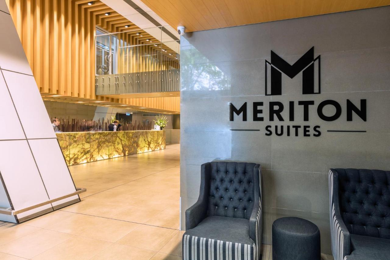 Meriton Suites World Tower, Sydney Exterior photo Meriton Suites