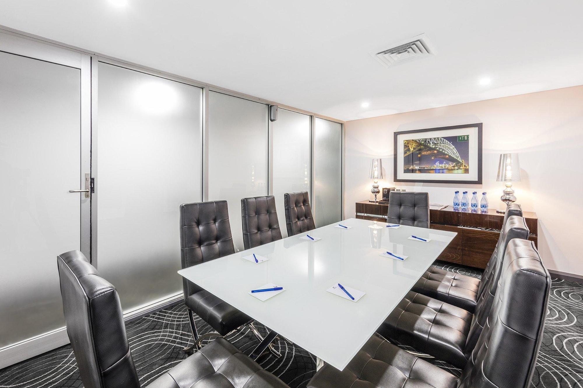 Meriton Suites World Tower, Sydney Exterior photo Boardroom at the Westin